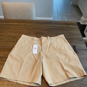 Lacoste Men’s Fit Cotton Gabardine Bermuda Shorts